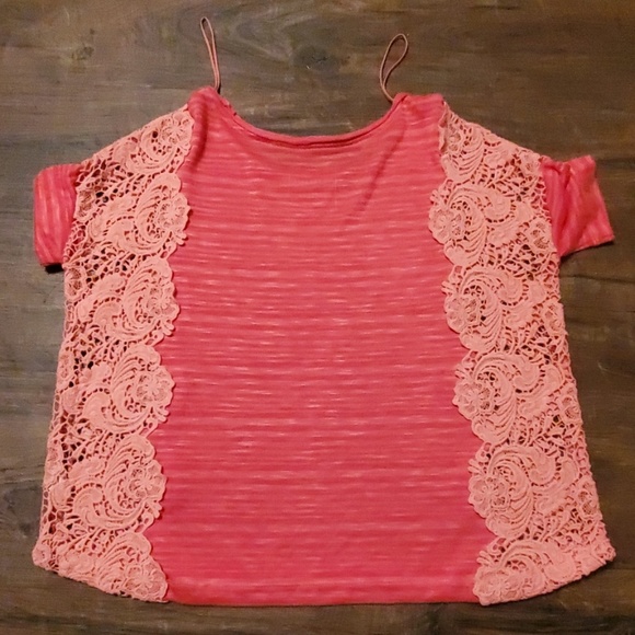 We The Free NWOT Top - Picture 3 of 3